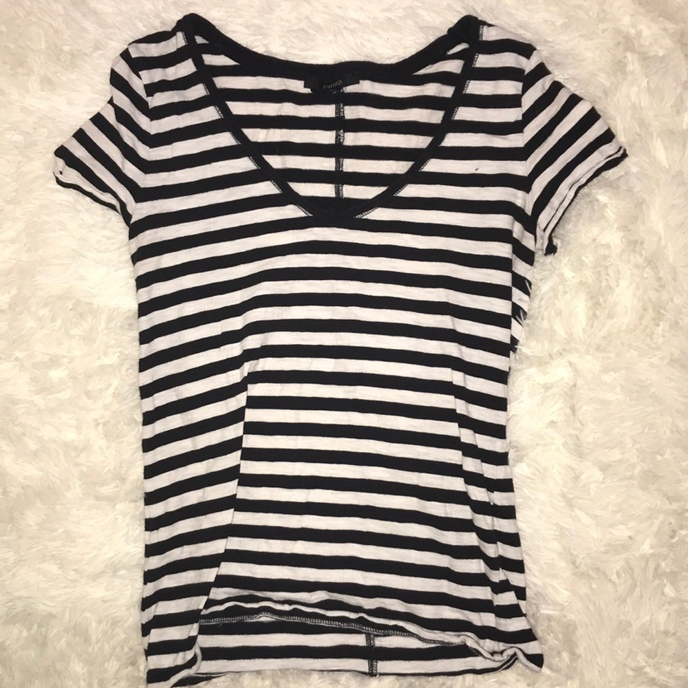 Forever 21 T-Shirt